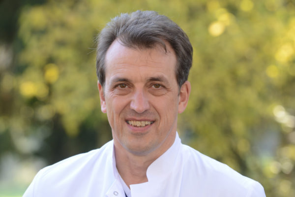 Prof. Sebastian Hoffmann, Chefarzt für Allgemein- und Viszeralchirurgie der GFO-Kliniken Rhein-Berg