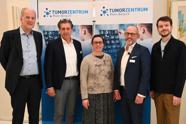 Referenten beim 3. Onkologischen Forum des Tumorzentrums Rhein-Berg e.V.